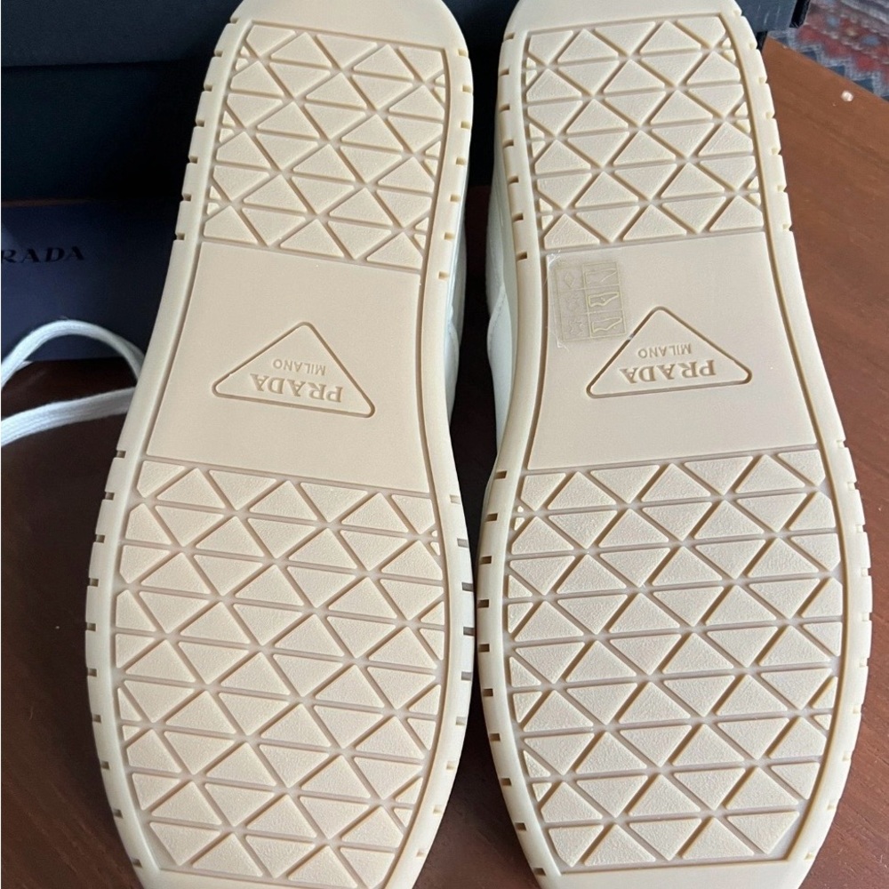 Prada Women’s Cream Leather Low-Top Sneakers with Gold Logo - Picture 6 of 8